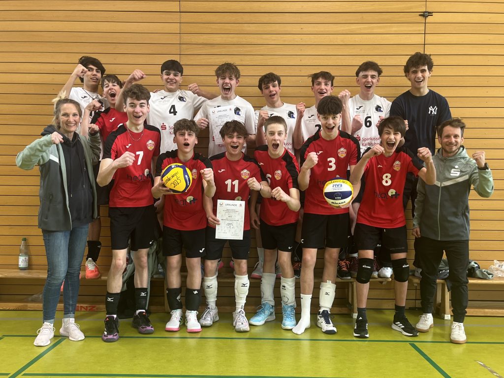 Unsere beiden Volleyballmannschaften in roten und weißen Trokots